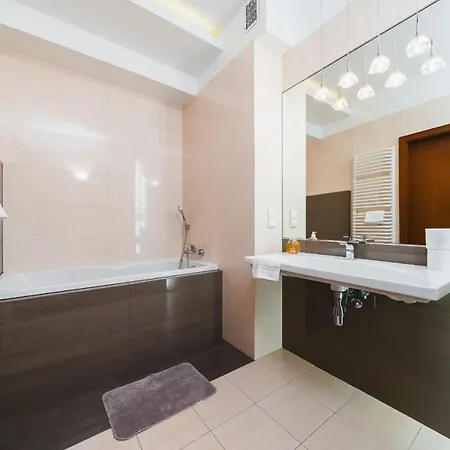 Apartament W Centrum Krakowa Na Ulicy Dlugiej Apartmán *